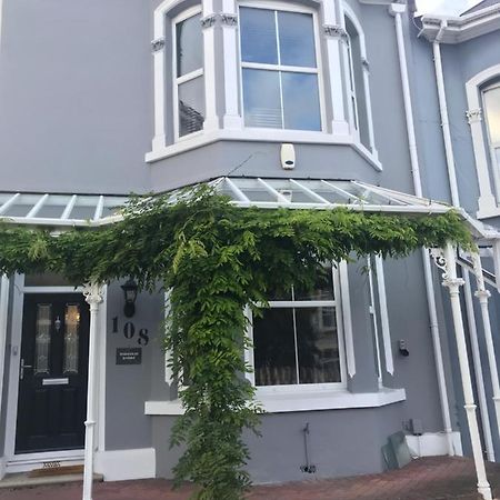 Wisteria House Apartment Плимът Екстериор снимка