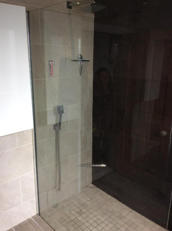 Wisteria House Apartment Плимът Екстериор снимка