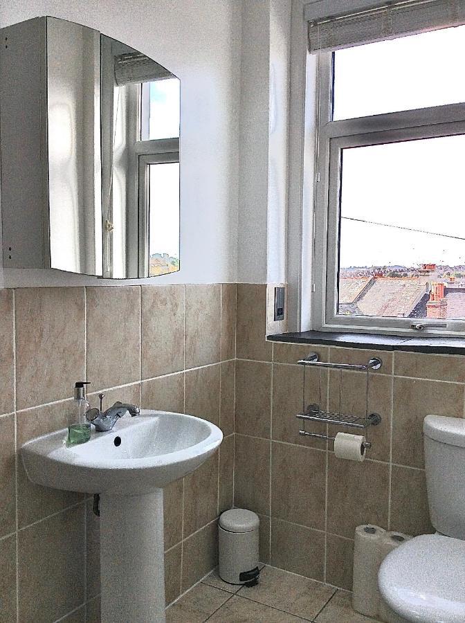 Wisteria House Apartment Плимът Екстериор снимка
