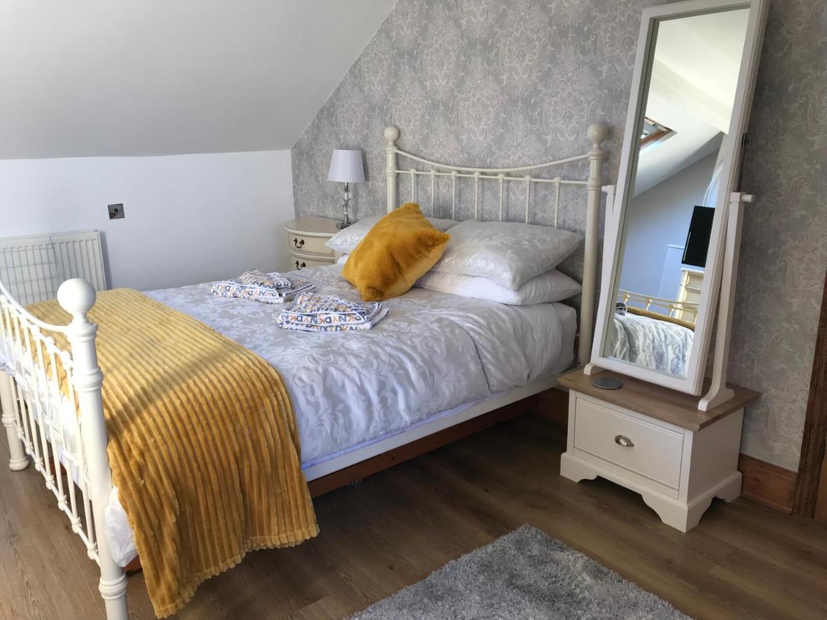 Wisteria House Apartment Плимът Екстериор снимка