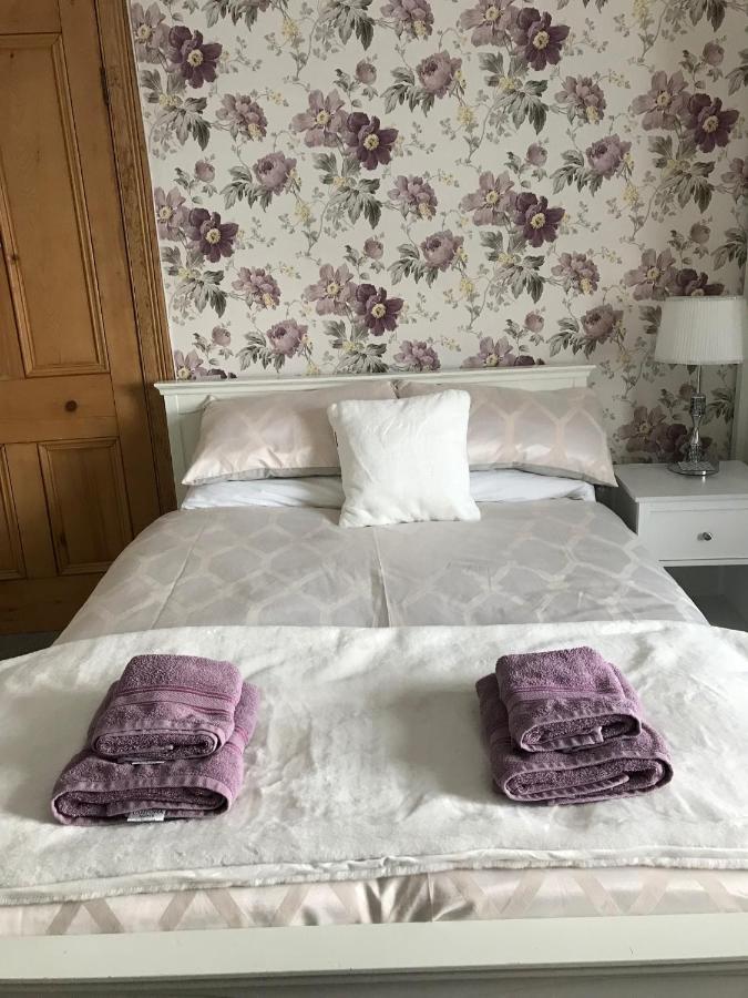 Wisteria House Apartment Плимът Екстериор снимка